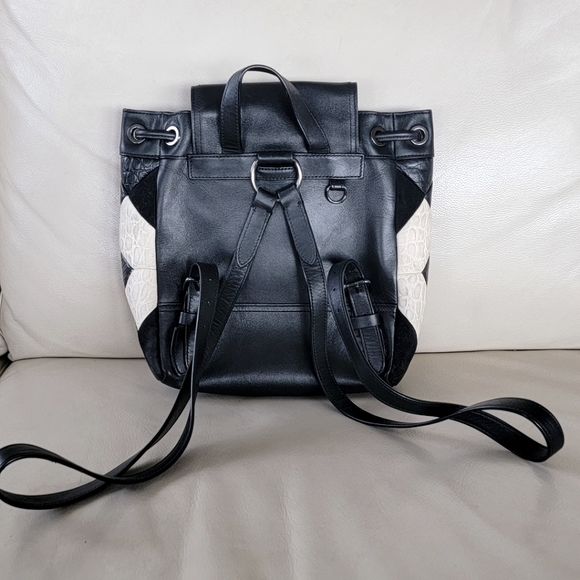 COACH Canyon Quilt Mini Turnlock Rucksack In Exotic Embossed Leather - Picture 2 of 6